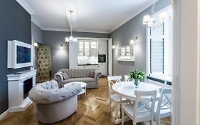 Poznanska Metro Centrum Apartment